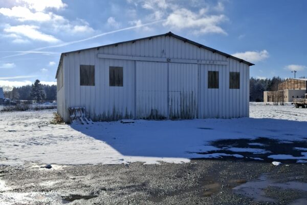 Atelier idéal pour artisan en bord de RD